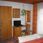 Gastehaus Heidi 3*