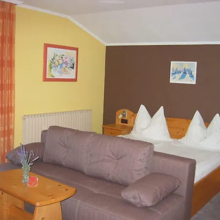 Gastehaus Heidi 3*